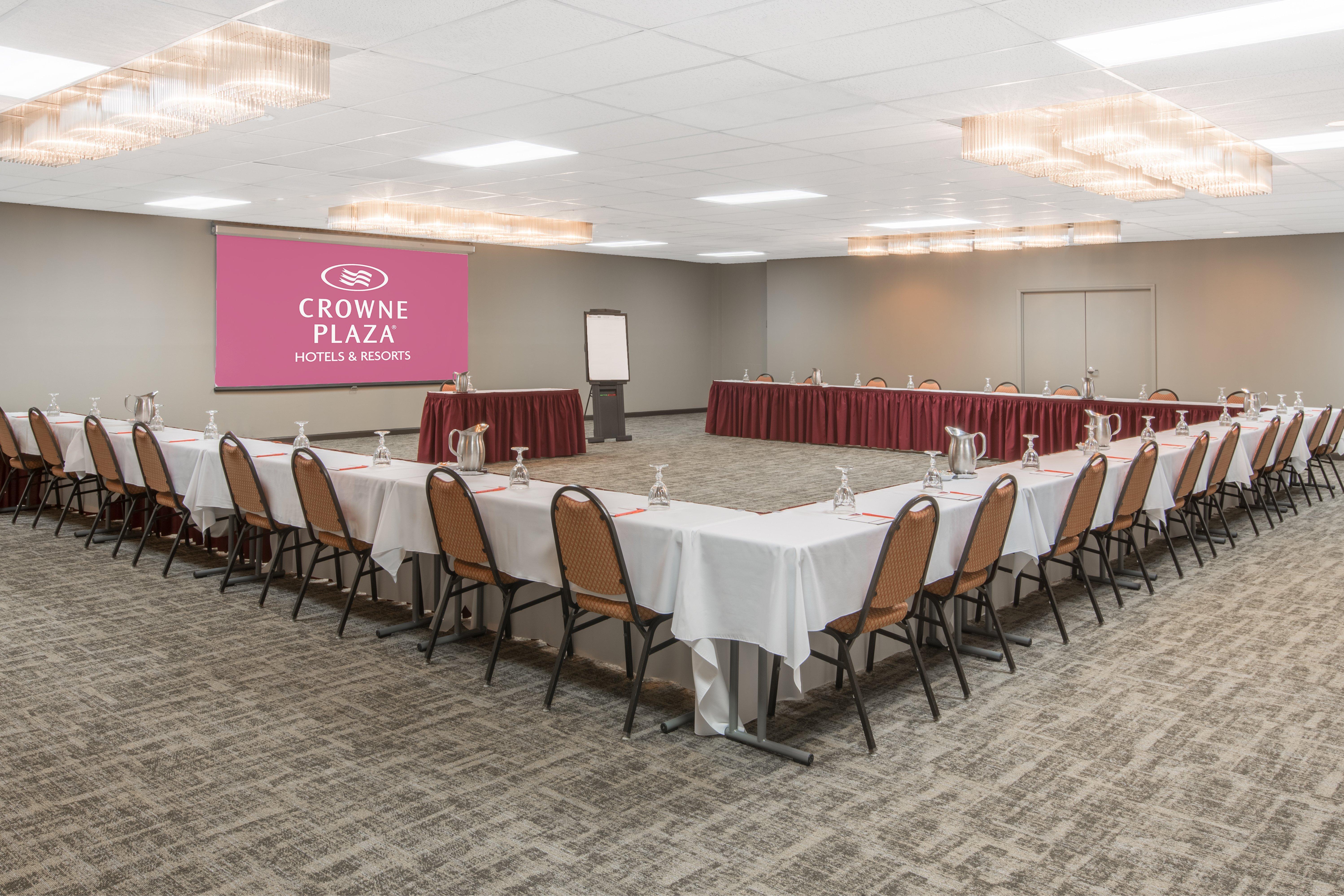 Crowne Plaza Hotel Hickory By Ihg Exterior foto